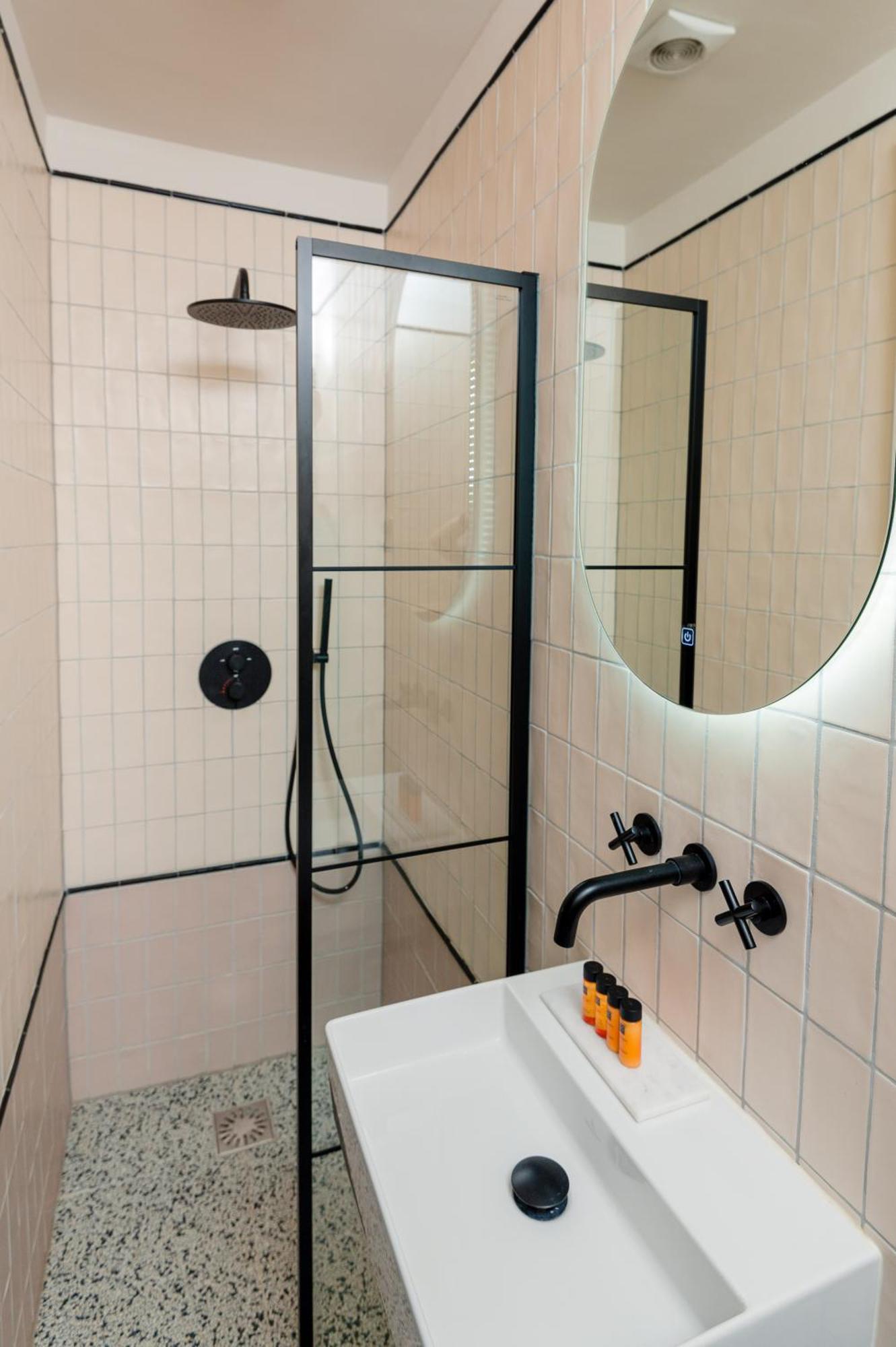 Mr.Lewis Rotterdam Hotel Ngoại thất bức ảnh